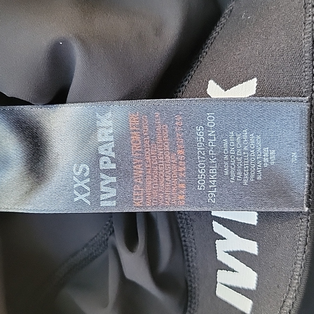 IVY PARK Black Capris - Picture 6 of 10